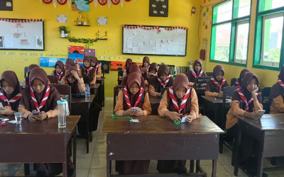 Optimalkan Kesiapan Siswa, MTsN 1 Sumenep Gelar Simulasi ASAS Genap Berbasis Smartphone